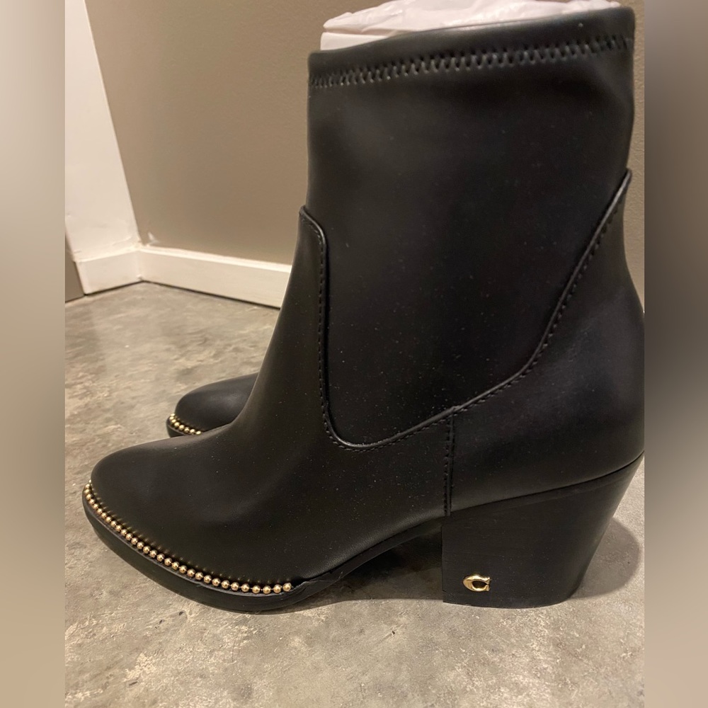 Coach Pell leather booties black new with new box - Picture 3 of 10